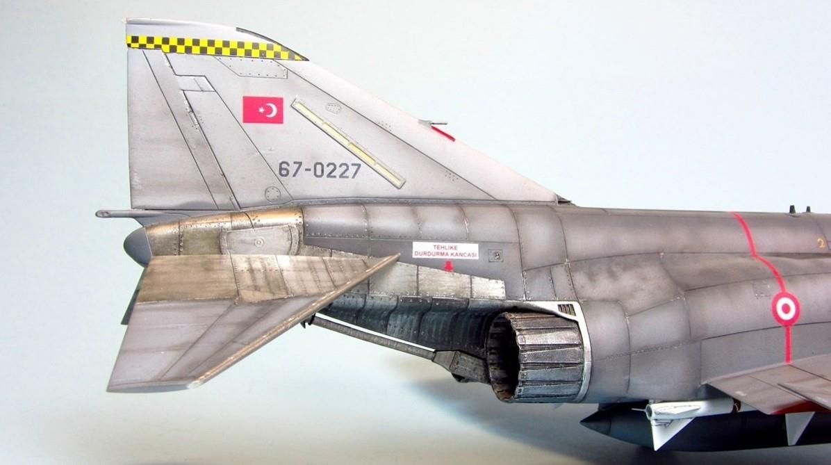 F-4 E/F Phantom 2 PM Model Demonte Plastik Uçak Maket Kiti F-4 E/F Phantom 2 PM Model Demonte Plastik Uçak Maket Kiti