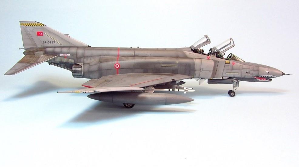 F-4 E/F Phantom 2 PM Model Demonte Plastik Uçak Maket Kiti F-4 E/F Phantom 2 PM Model Demonte Plastik Uçak Maket Kiti
