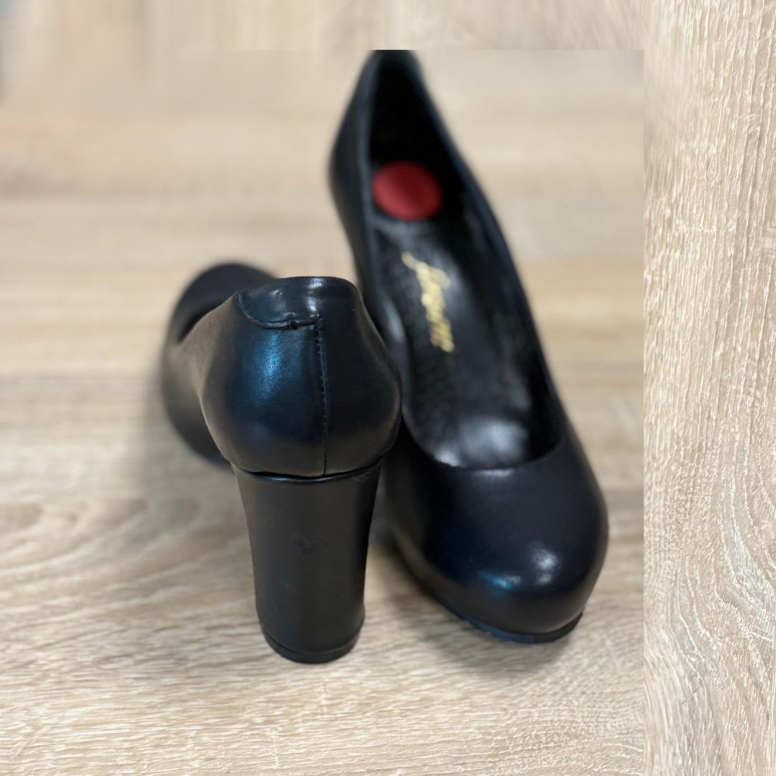 HOSTES AYAKKABI SIYAH TOPUKLU 8 CM HOSTES AYAKKABI SIYAH TOPUKLU 8 CM