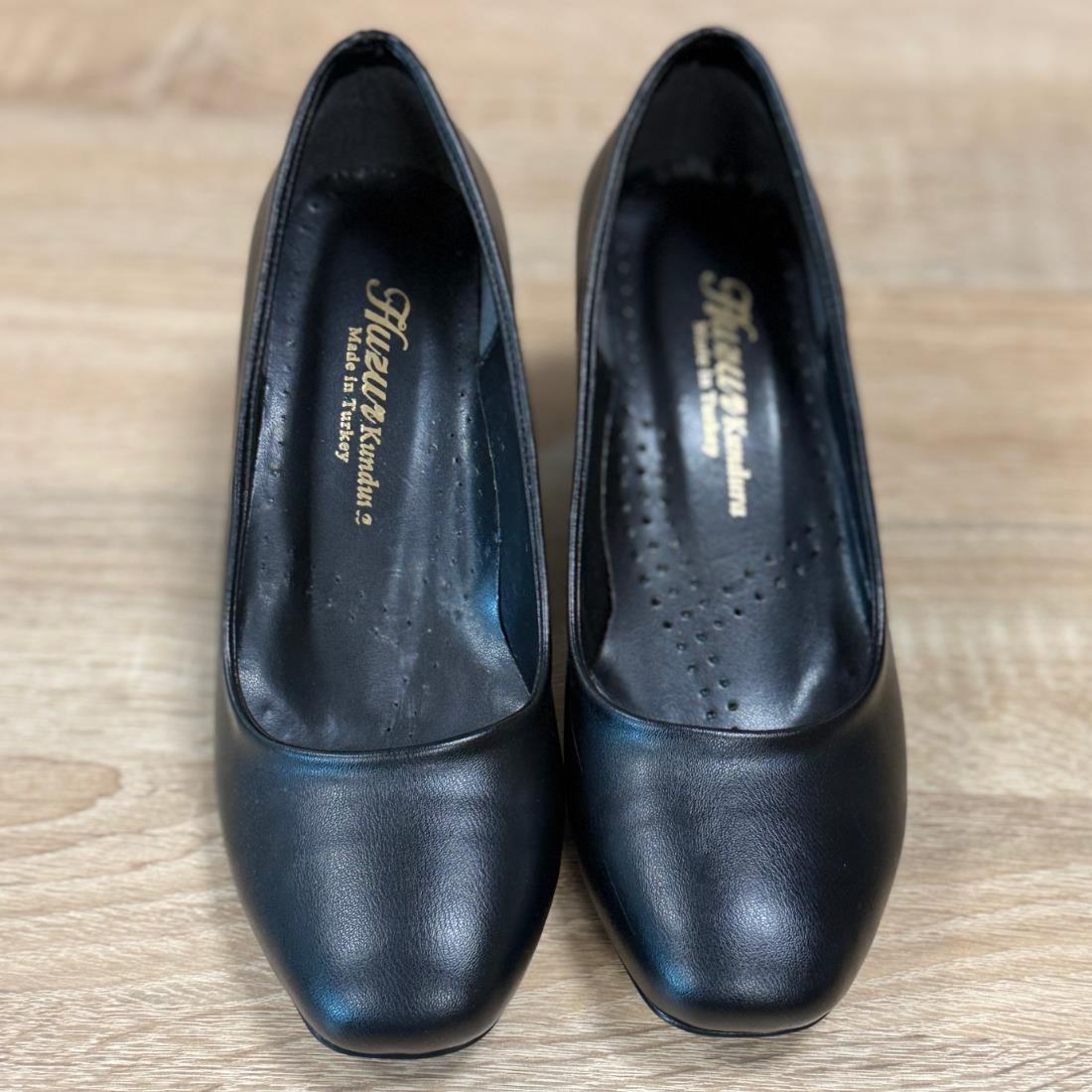 HOSTES AYAKKABI SIYAH TOPUKLU 8 CM HOSTES AYAKKABI SIYAH TOPUKLU 8 CM