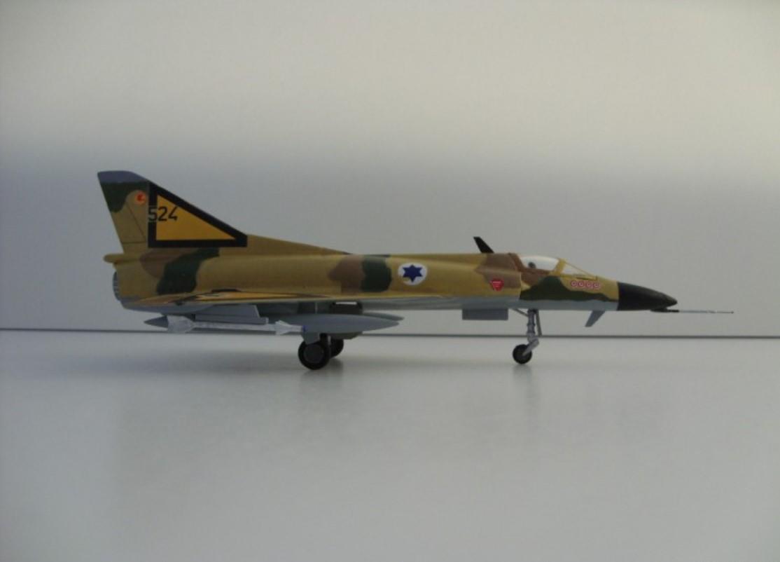 IAI Dagger PM Model Demonte Plastik Uçak Maket Kiti IAI Dagger PM Model Demonte Plastik Uçak Maket Kiti